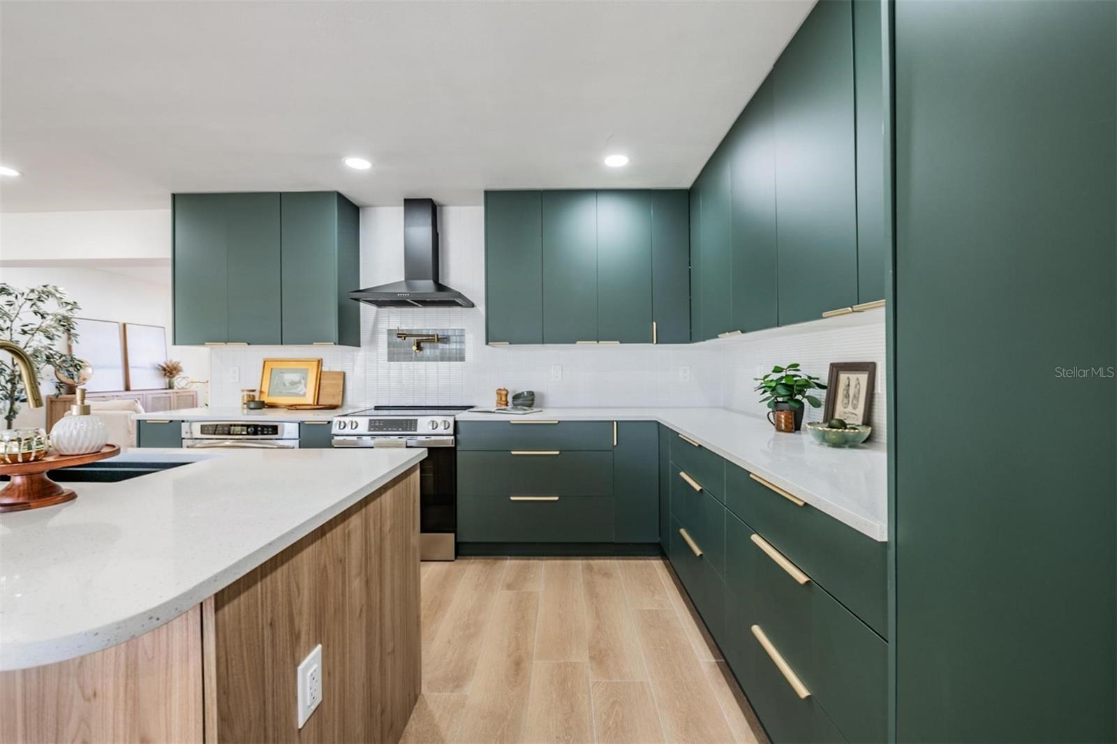 Image 8 of 40 For 4509 Fair Oaks Avenue