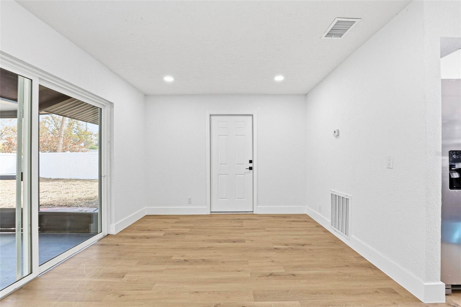 Image 14 of 49 For 1008 Hallwood Loop