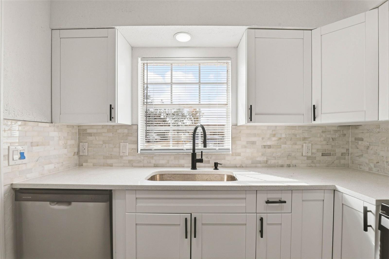 Image 18 of 49 For 1008 Hallwood Loop