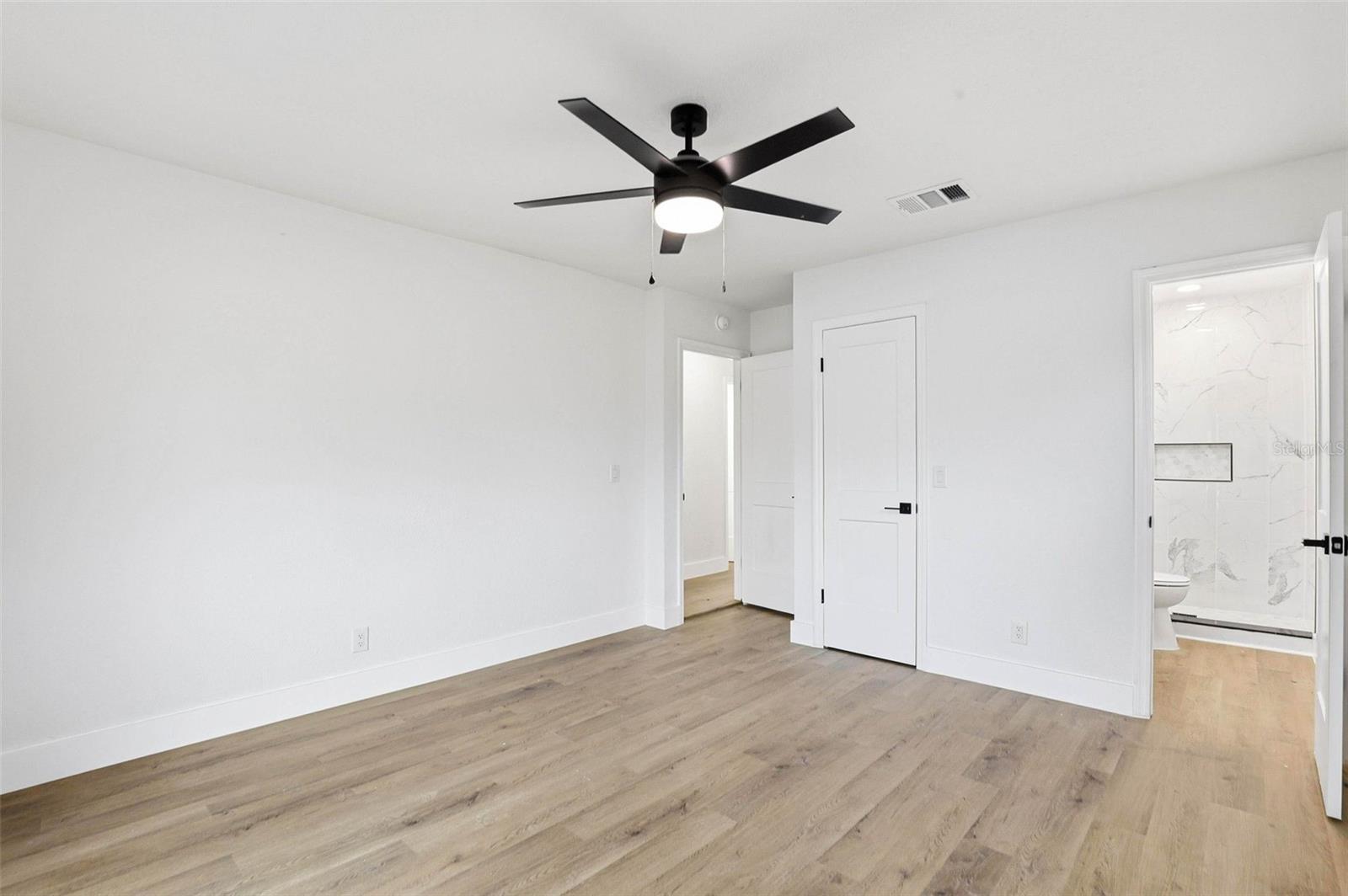 Image 25 of 49 For 1008 Hallwood Loop