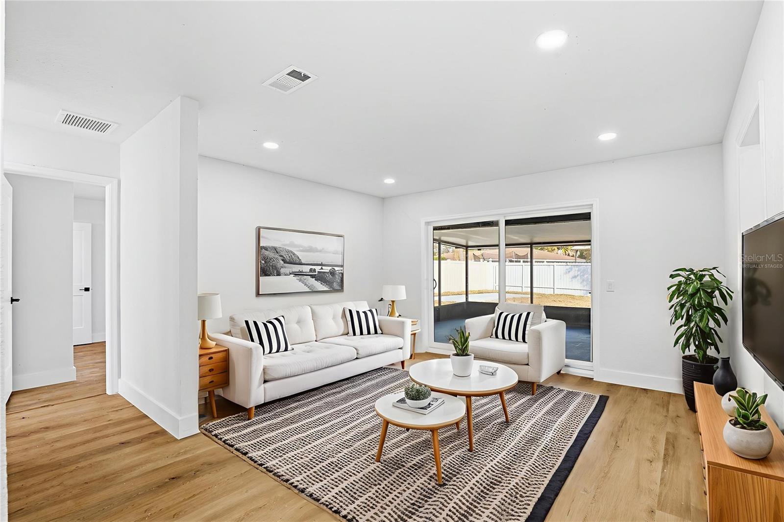 Image 9 of 49 For 1008 Hallwood Loop