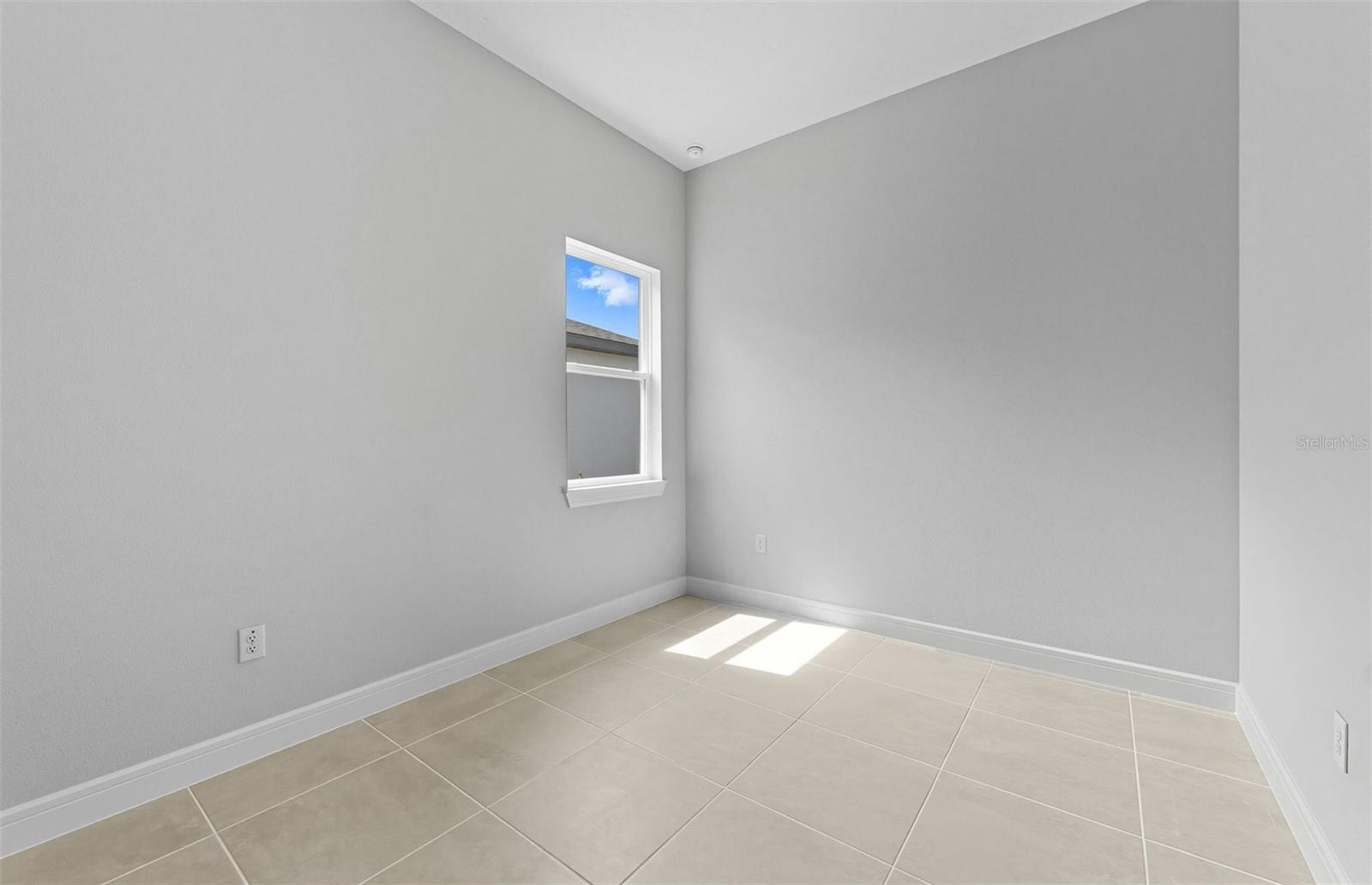 Image 15 of 36 For 6200 82nd Terrace Road