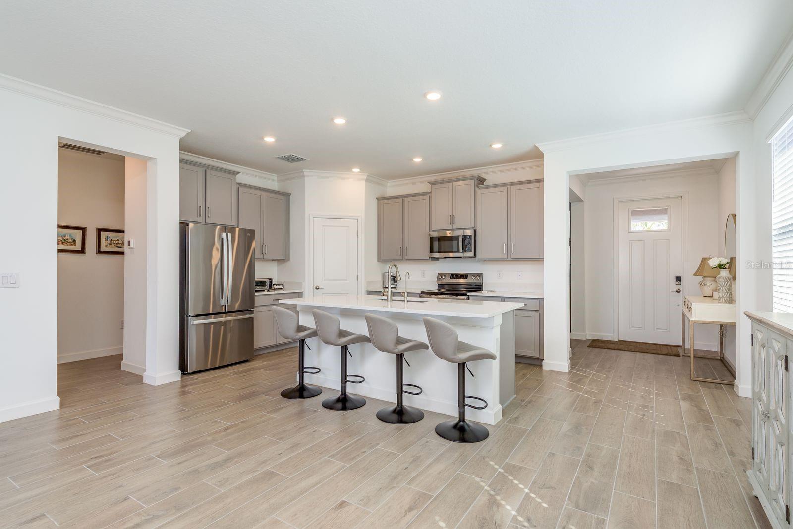 Image 12 of 70 For 10661 Tupper Cay Drive