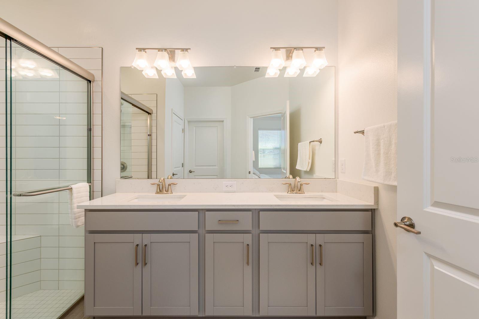 Image 18 of 70 For 10661 Tupper Cay Drive