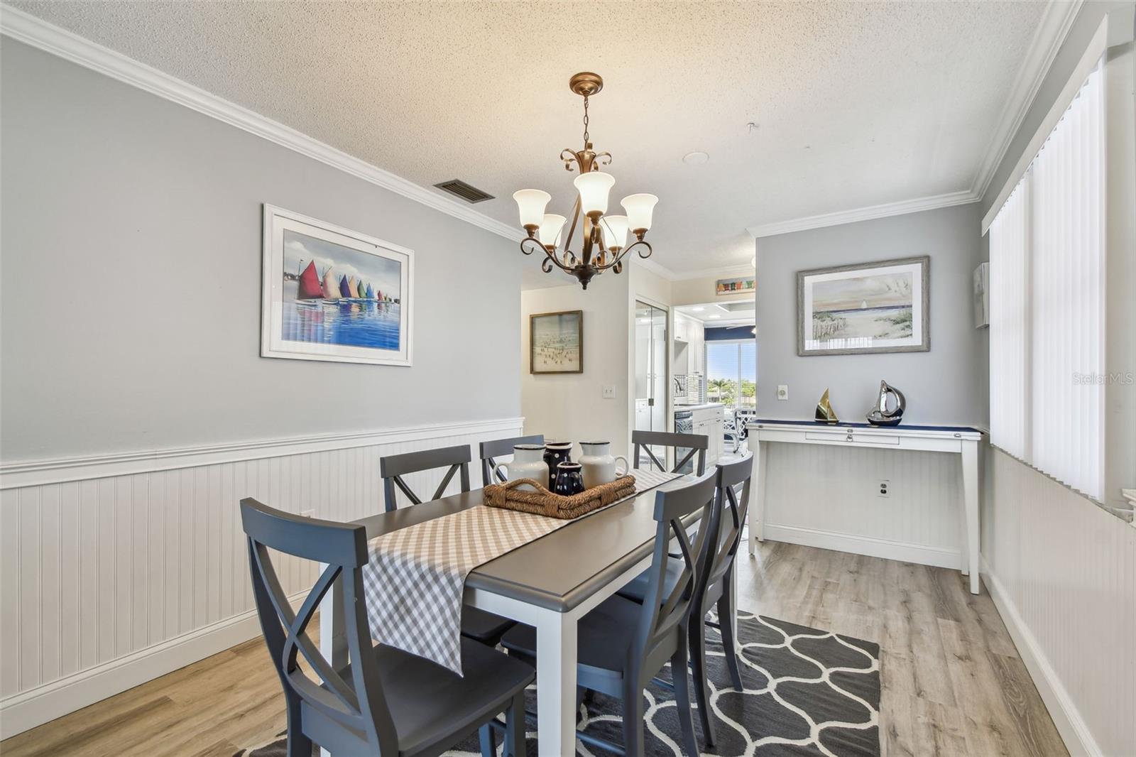 Image 16 of 59 For 5960 30th Avenue S 414