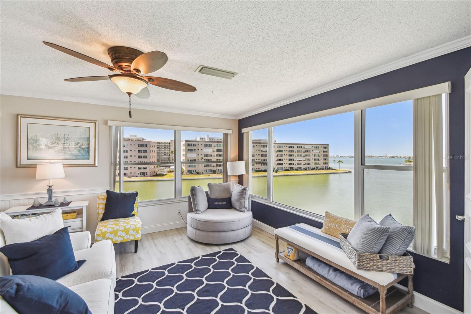 Image 21 of 59 For 5960 30th Avenue S 414