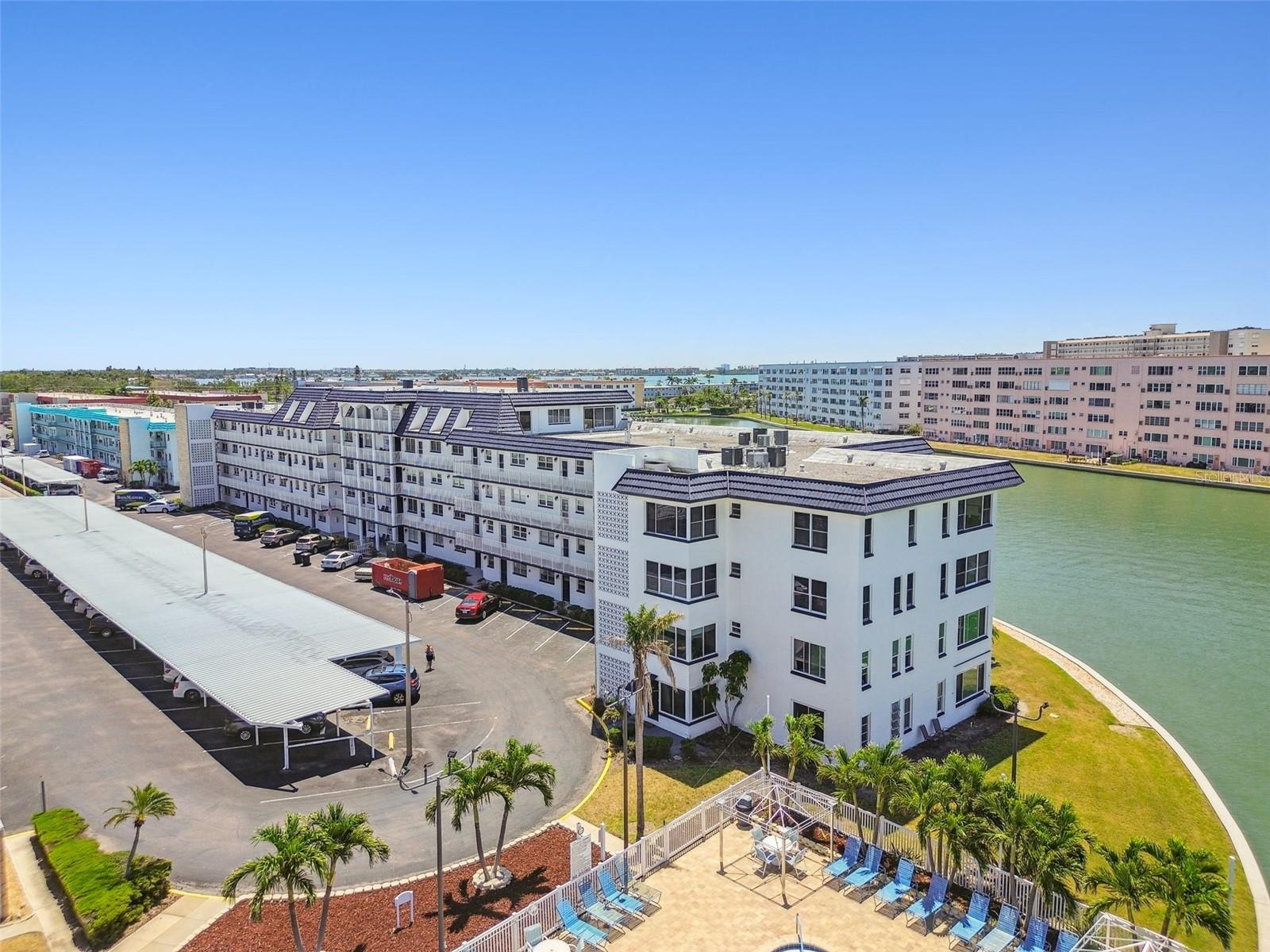 Image 3 of 59 For 5960 30th Avenue S 414