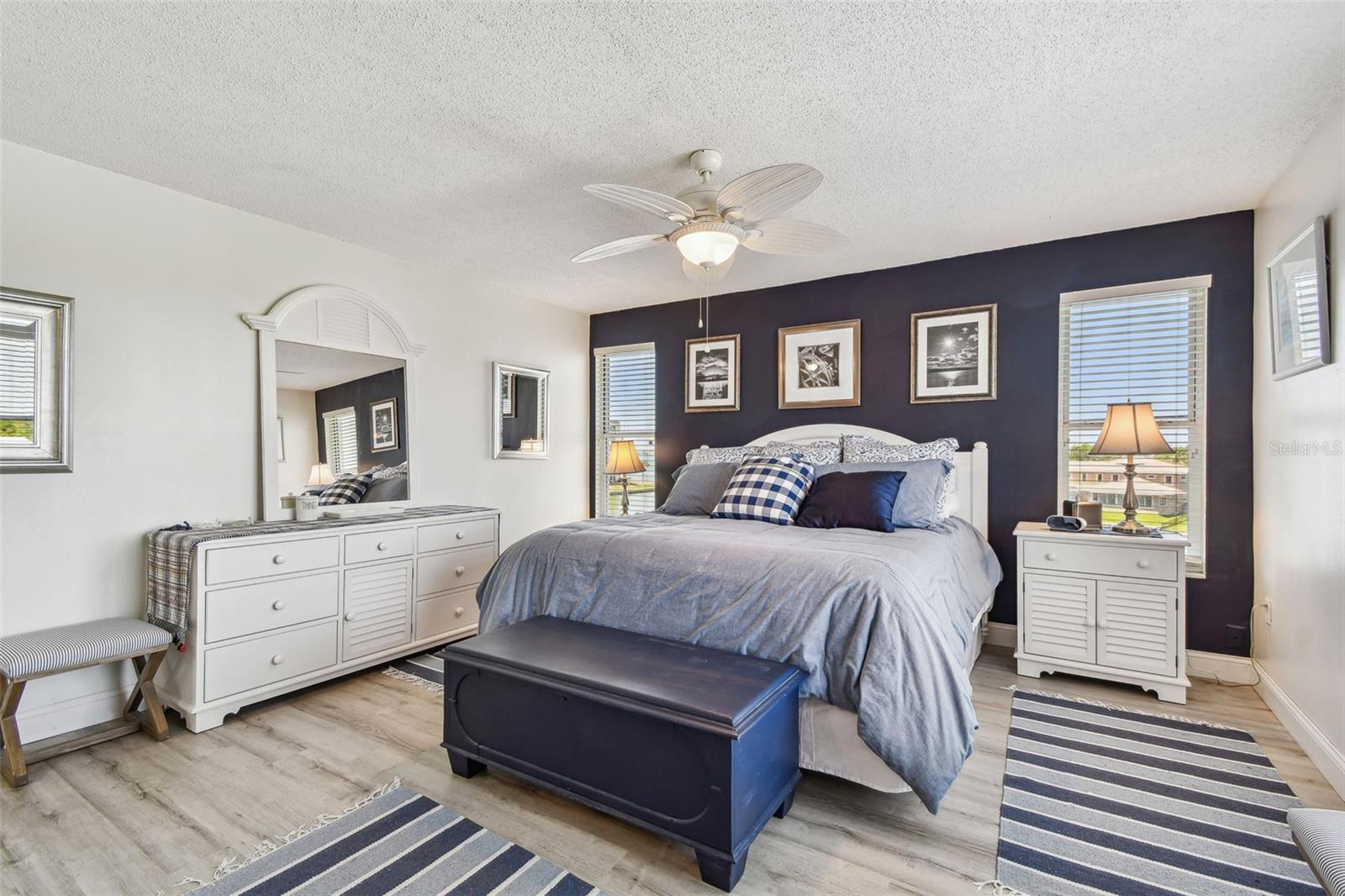 Image 33 of 59 For 5960 30th Avenue S 414