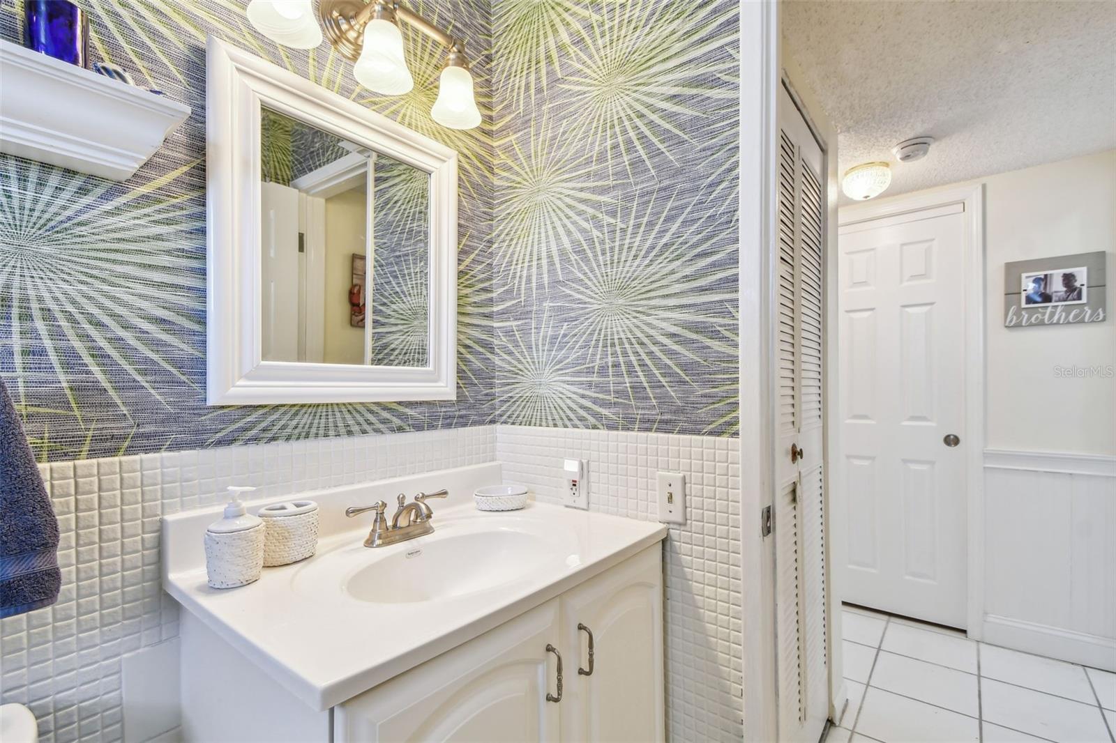 Image 37 of 59 For 5960 30th Avenue S 414