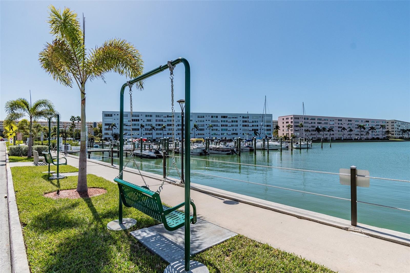 Image 53 of 59 For 5960 30th Avenue S 414