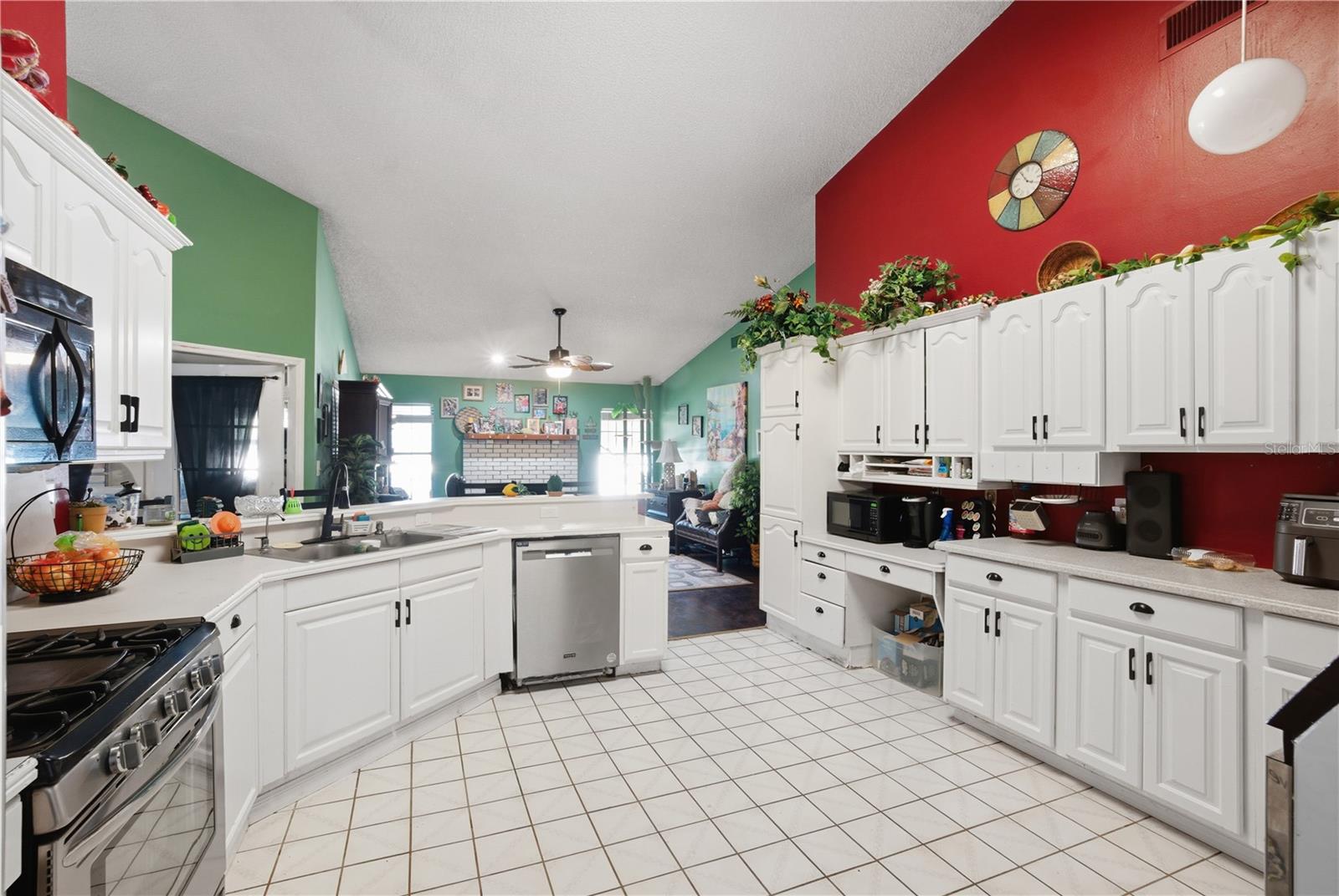 Image 15 of 52 For 1250 Carpenter Road