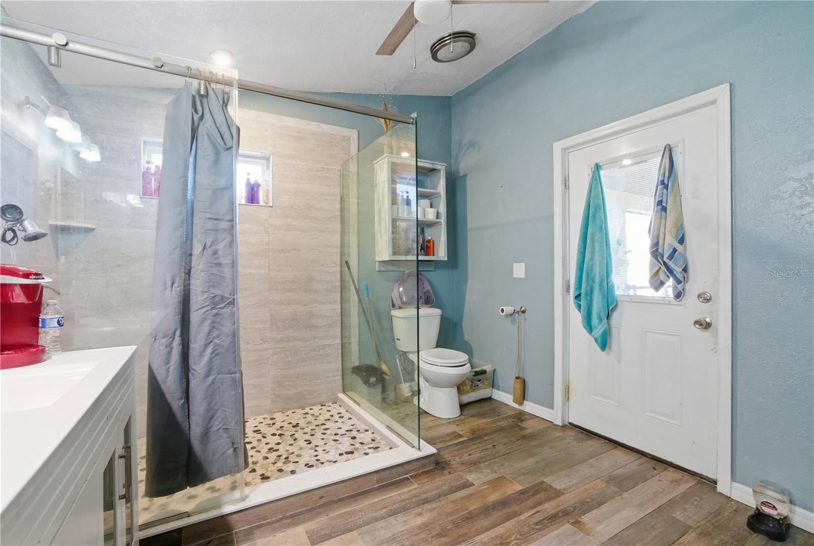 Image 24 of 52 For 1250 Carpenter Road