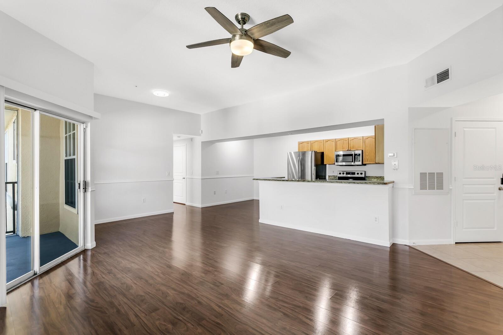 Image 11 of 53 For 5125 Palm Springs Boulevard 12205