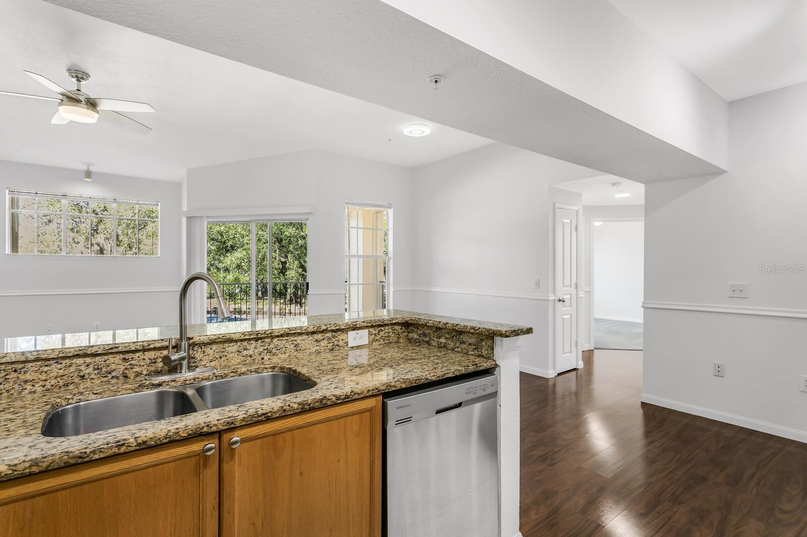 Image 17 of 53 For 5125 Palm Springs Boulevard 12205