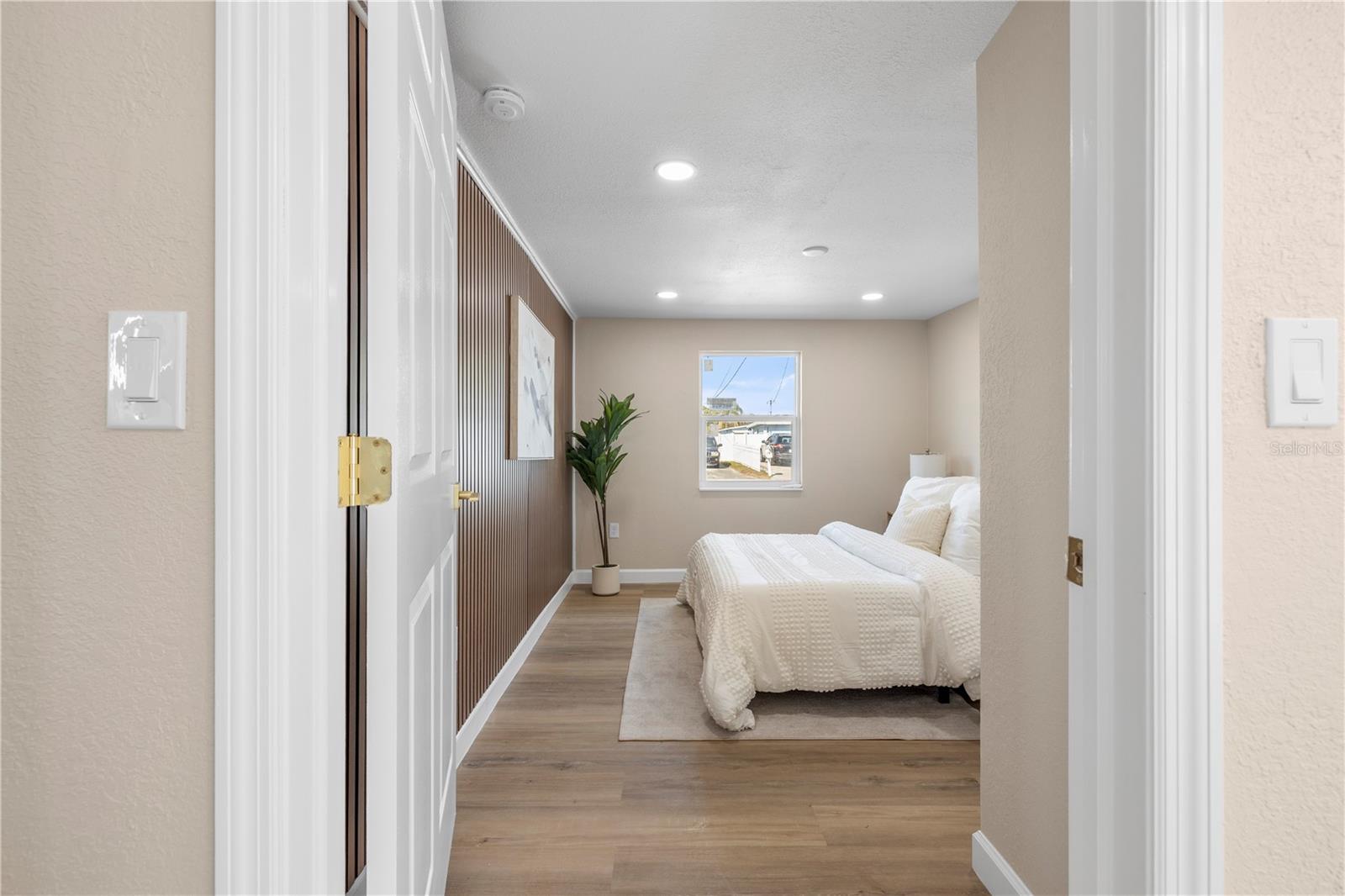 Image 10 of 39 For 3904 Crawford Street