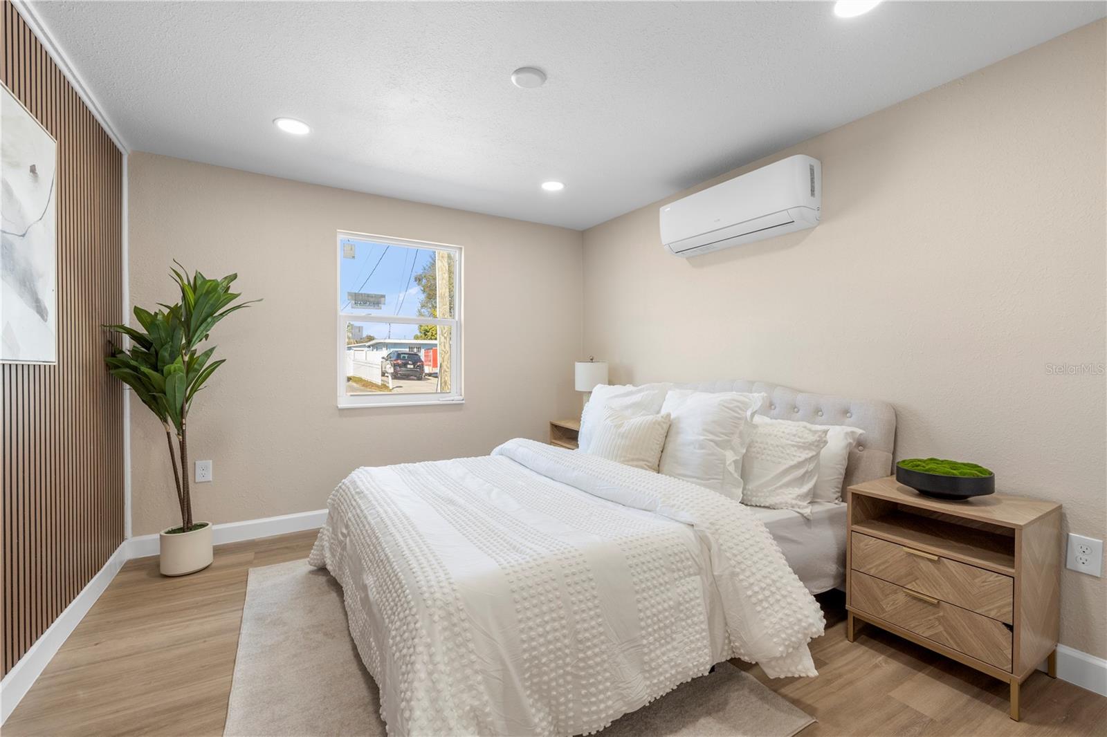 Image 11 of 39 For 3904 Crawford Street