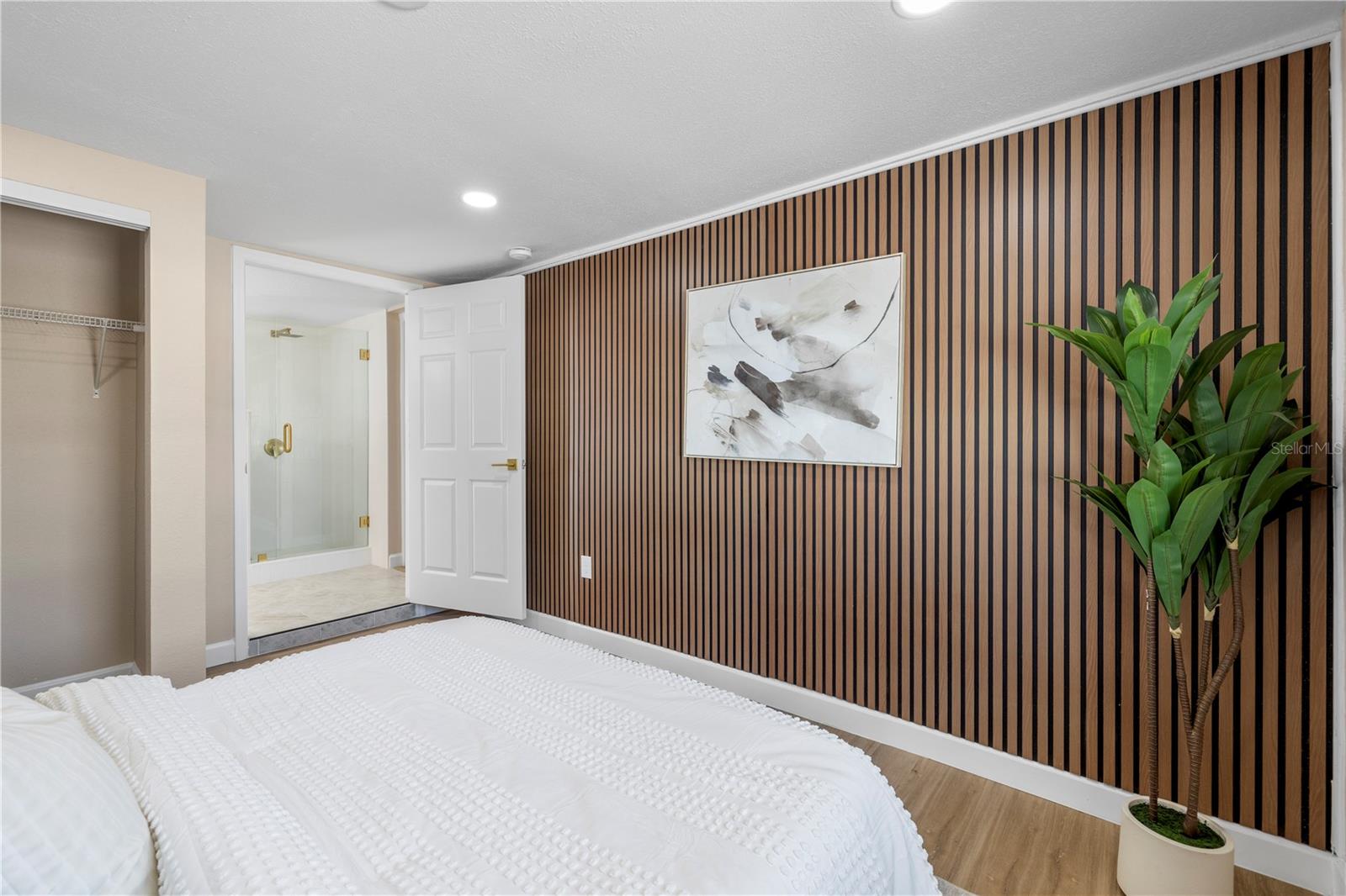 Image 12 of 39 For 3904 Crawford Street