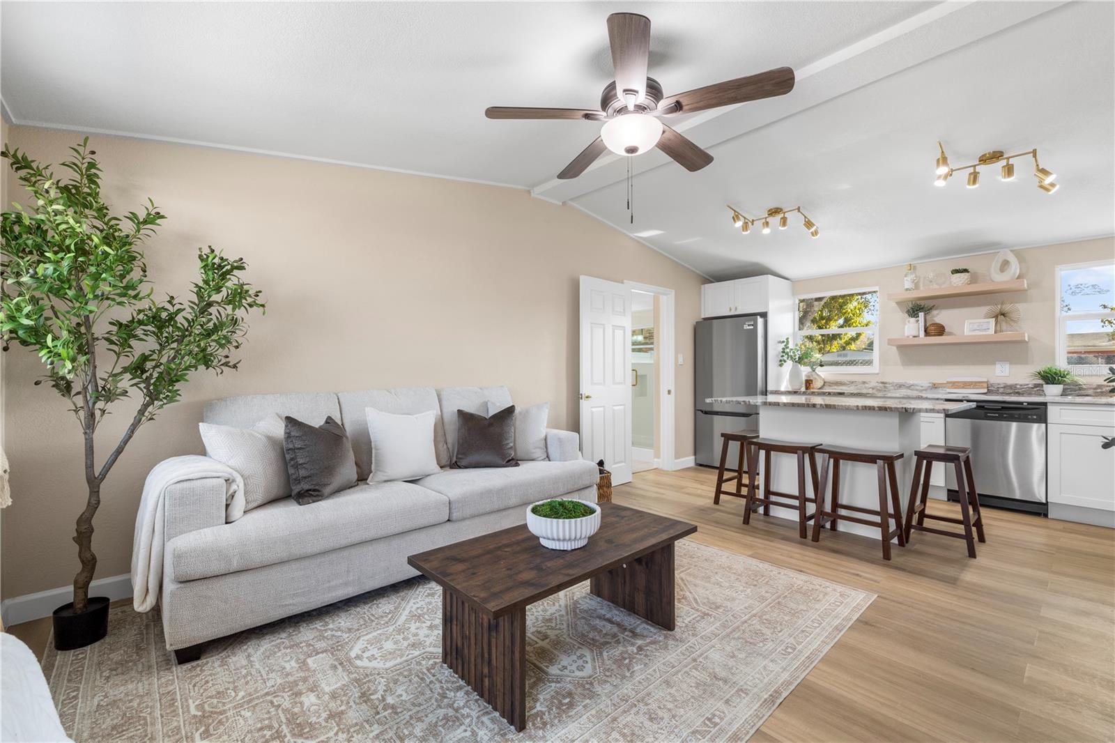 Image 3 of 39 For 3904 Crawford Street