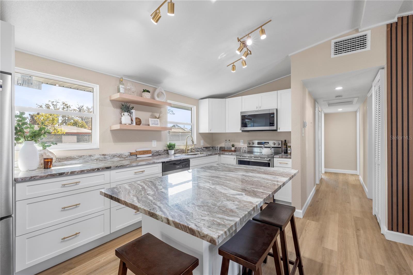 Image 4 of 39 For 3904 Crawford Street