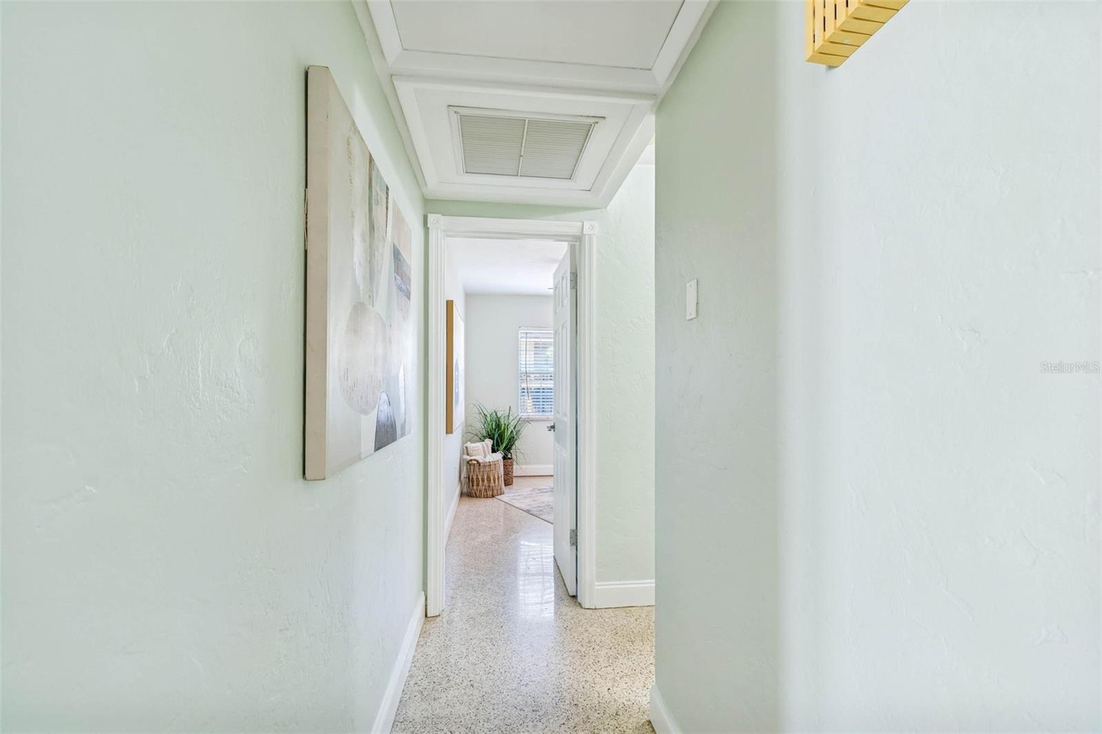 Image 30 of 46 For 6041 5th Avenue N