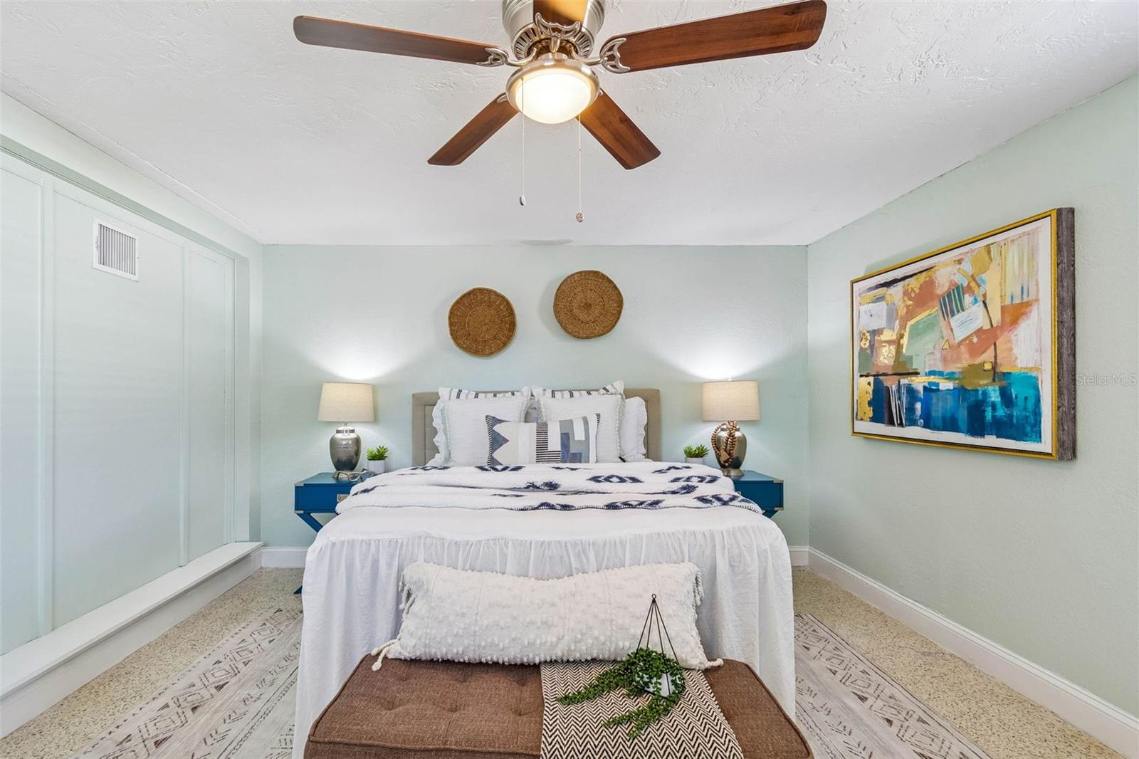 Image 32 of 46 For 6041 5th Avenue N