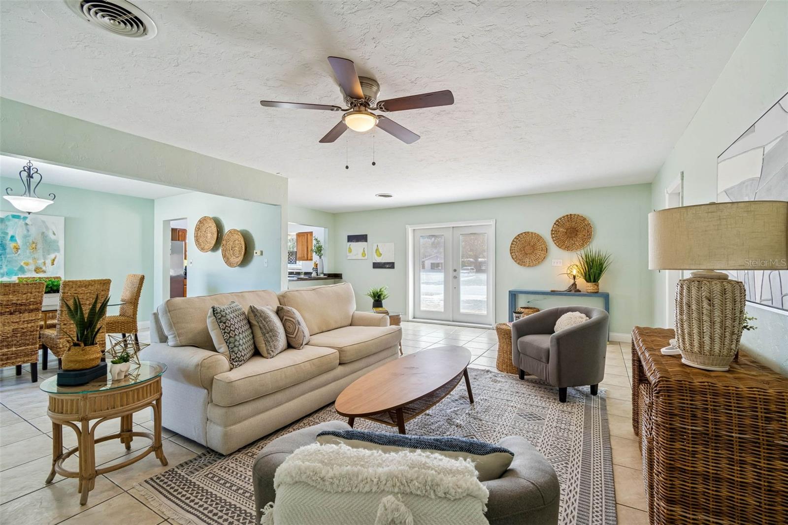 Image 7 of 46 For 6041 5th Avenue N