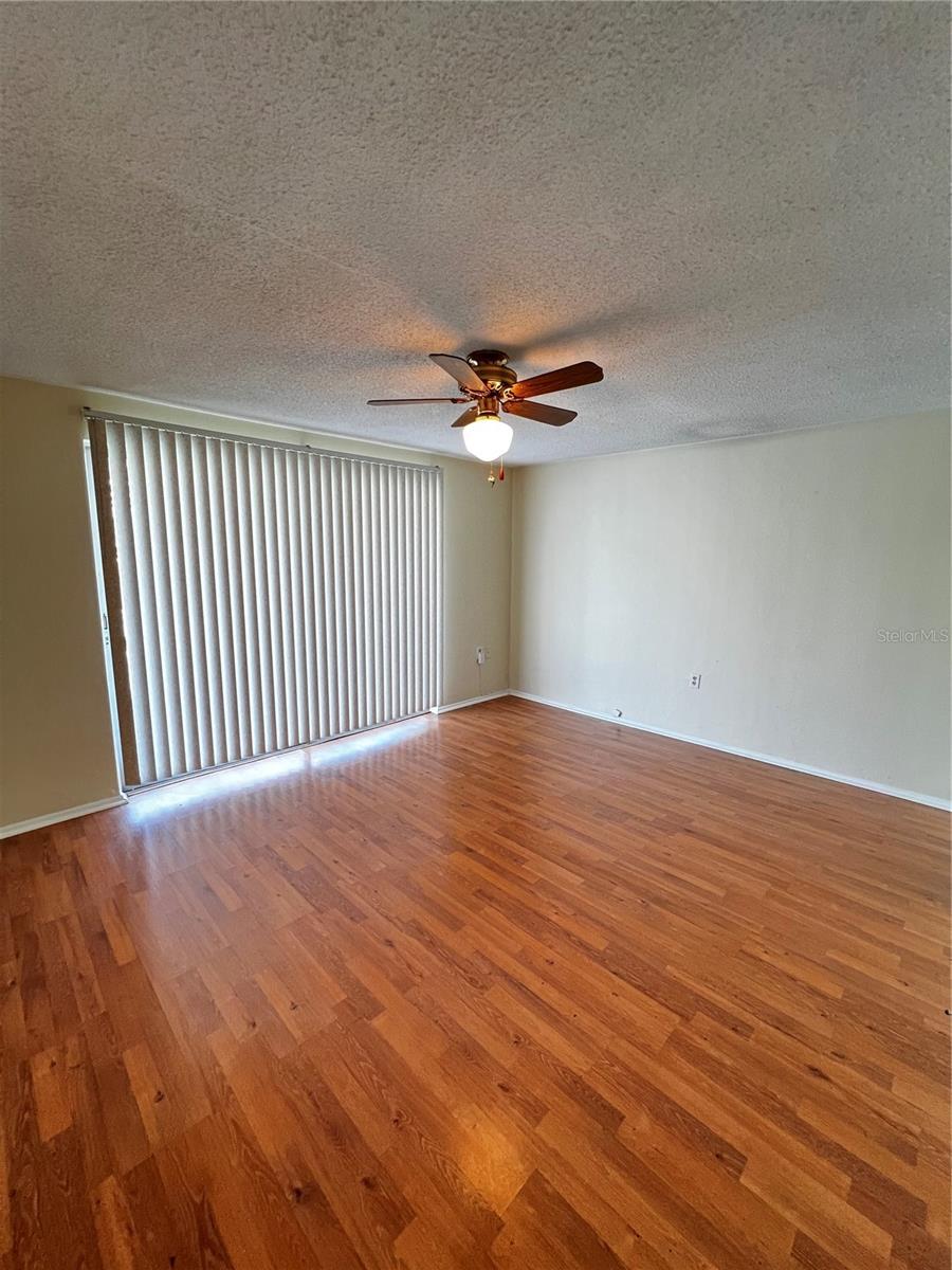 Image 10 of 14 For 7403 Populus Drive