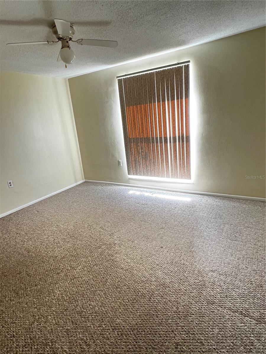 Image 9 of 14 For 7403 Populus Drive