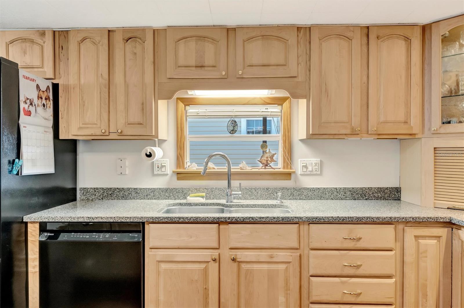 Image 13 of 57 For 132 Saint Lucia Loop