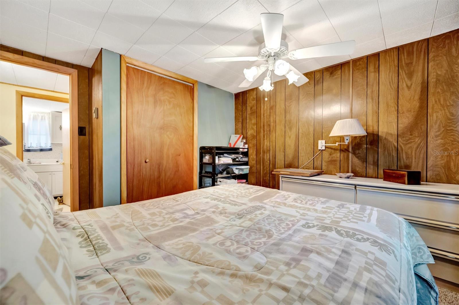 Image 27 of 57 For 132 Saint Lucia Loop