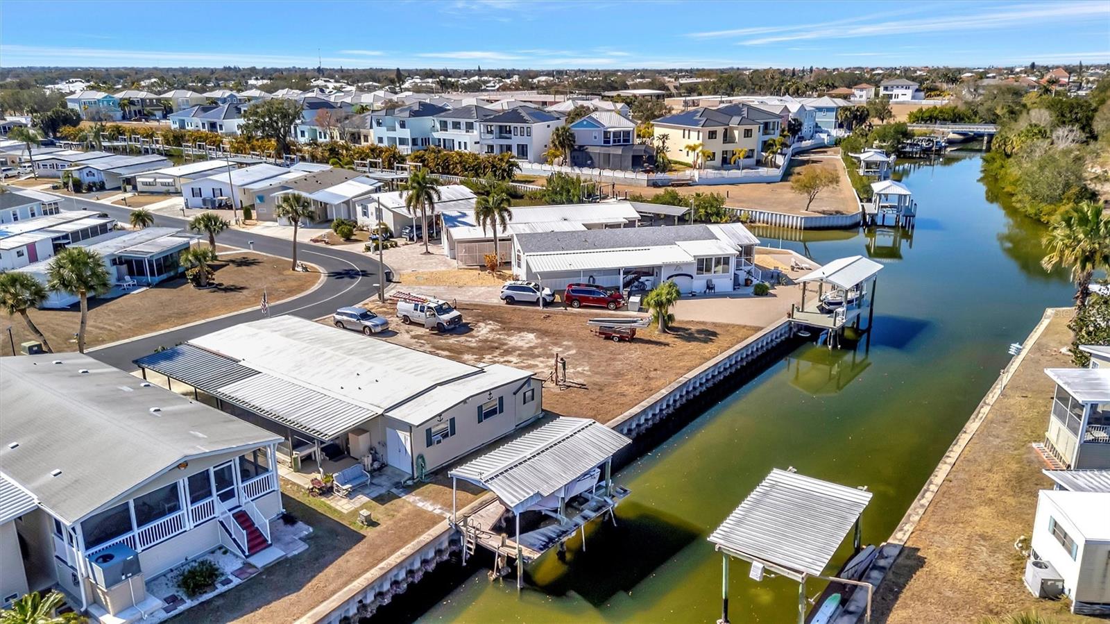 Image 51 of 57 For 132 Saint Lucia Loop