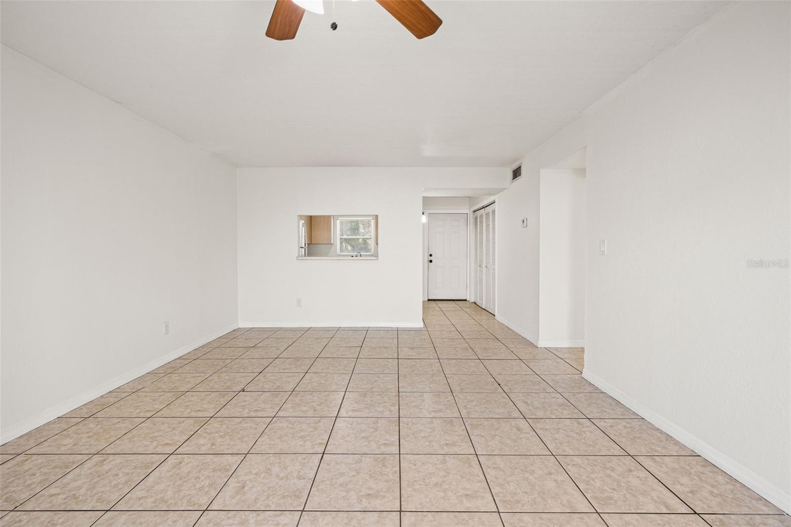 Image 8 of 20 For 14415 American Circle  104