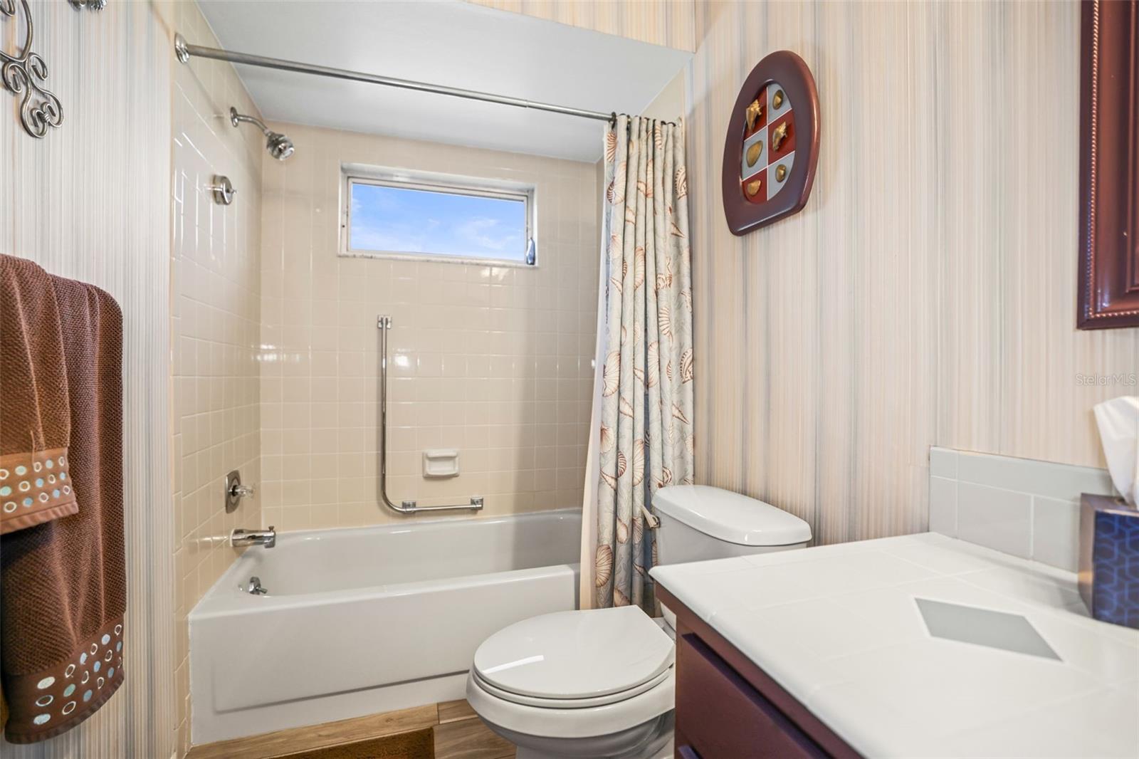 Image 10 of 20 For 2790 Lomond Drive