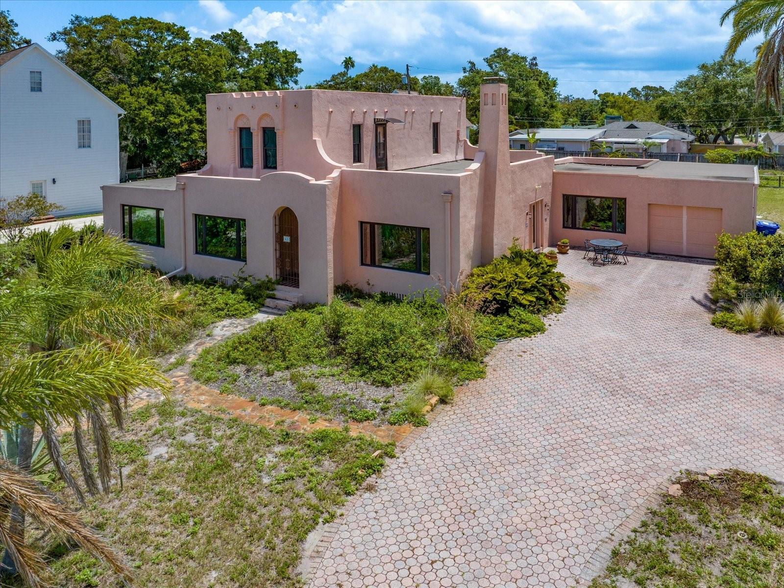 Image 10 of 35 For 43 Edgewater Drive