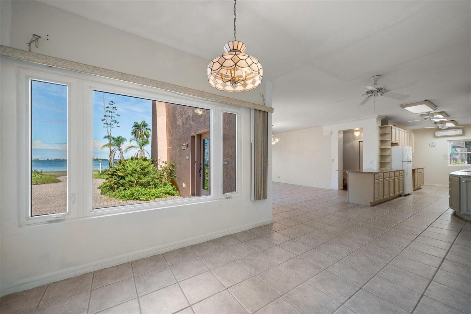 Image 20 of 35 For 43 Edgewater Drive