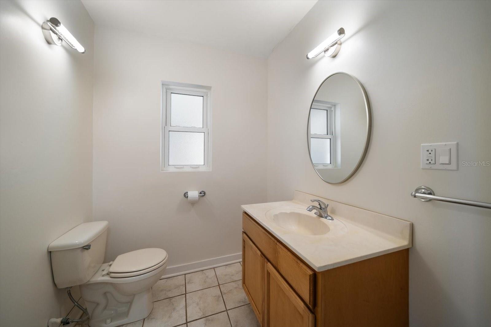 Image 21 of 35 For 43 Edgewater Drive