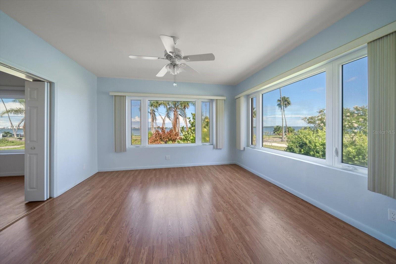 Image 24 of 35 For 43 Edgewater Drive