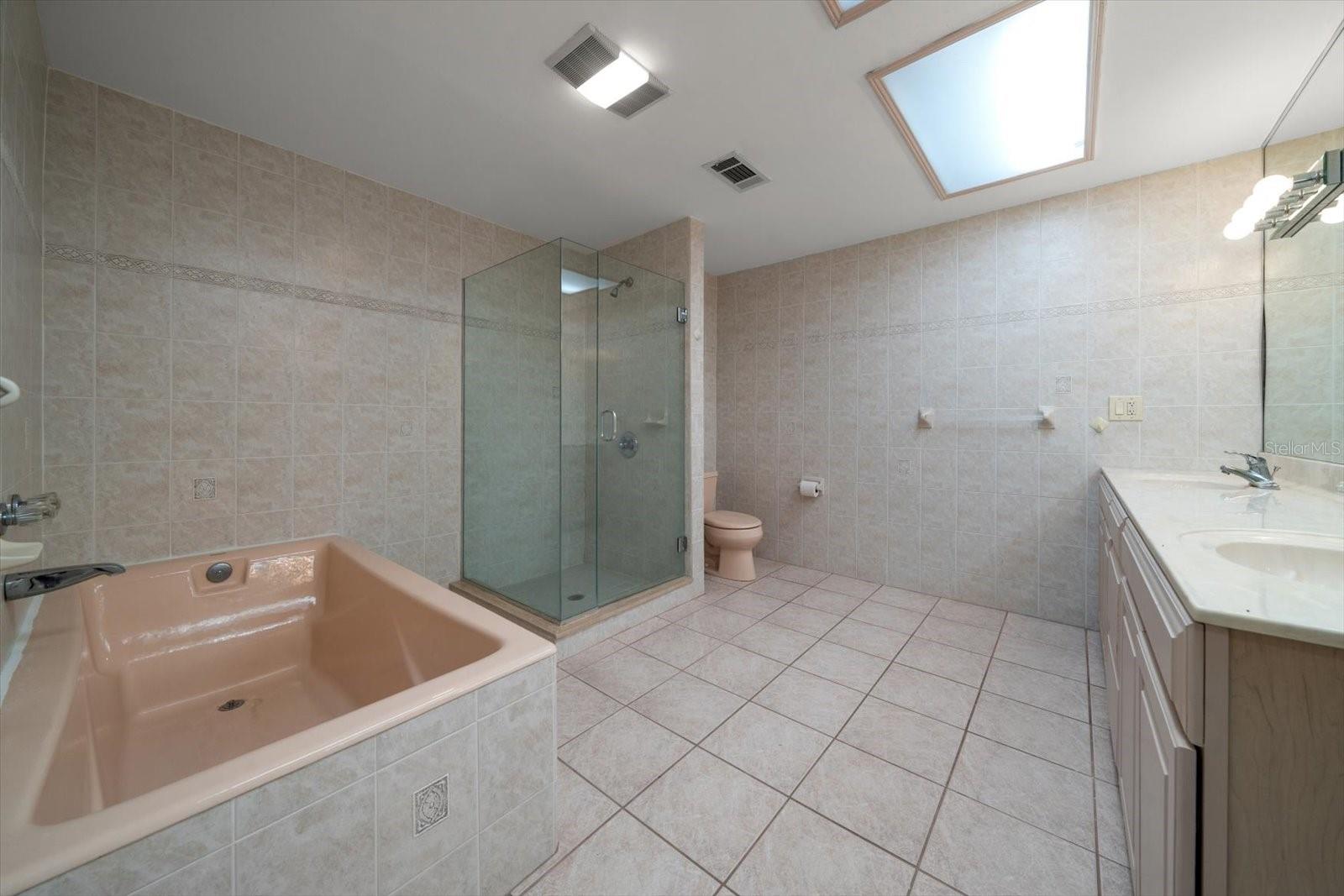 Image 25 of 35 For 43 Edgewater Drive