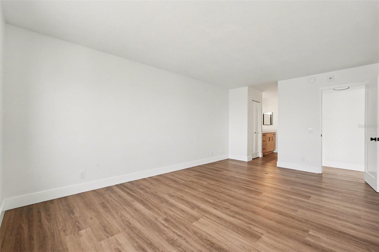 Image 15 of 35 For 5541 Puerta Del Sol Boulevard S 314