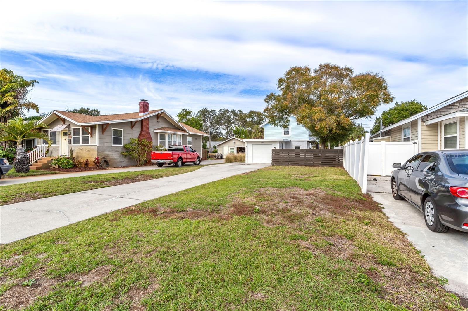 Image 3 of 25 For 1159 35th Avenue N