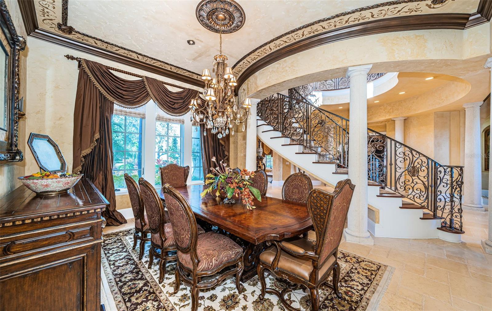 Image 13 of 90 For 9209 Silverthorn Road