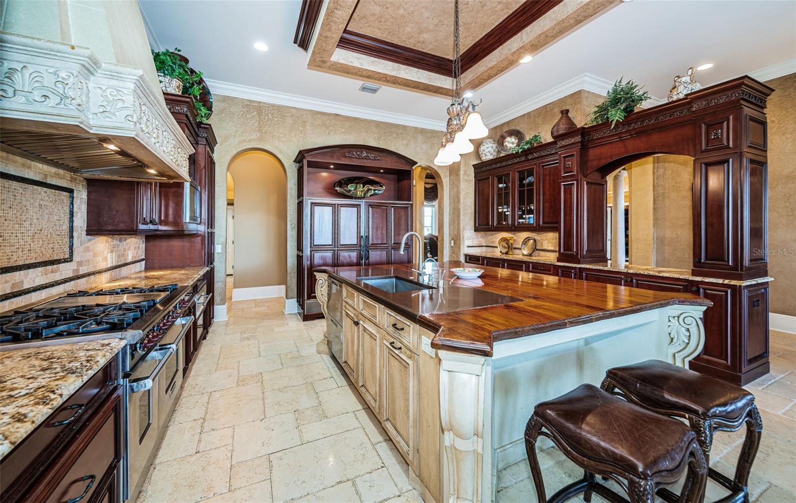 Image 19 of 90 For 9209 Silverthorn Road