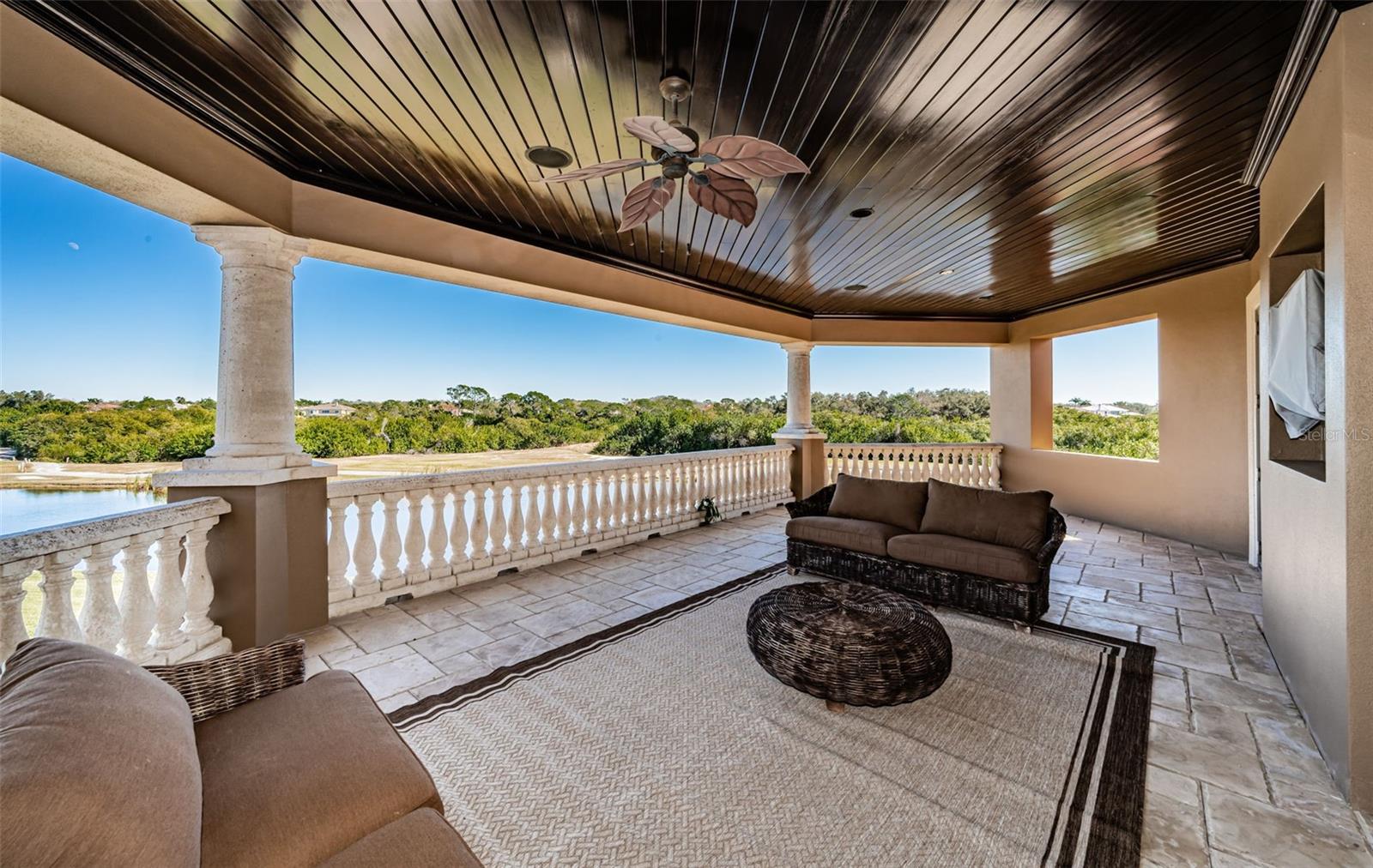 Image 43 of 90 For 9209 Silverthorn Road