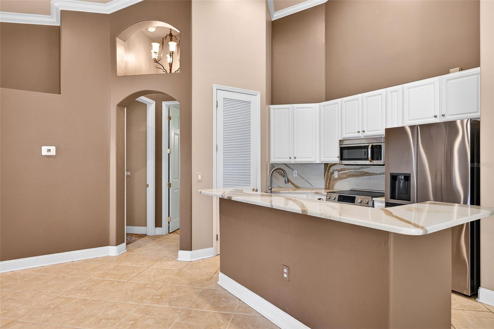 Image 18 of 45 For 15233 Cape Sable Lane