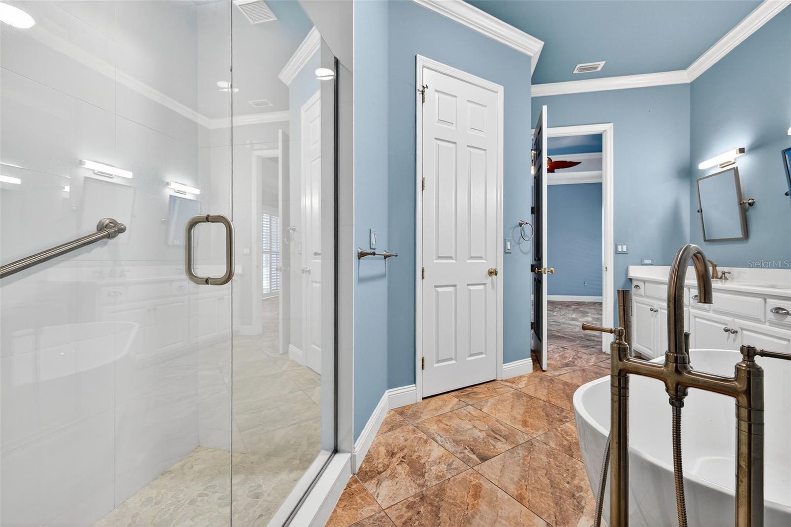 Image 31 of 45 For 15233 Cape Sable Lane