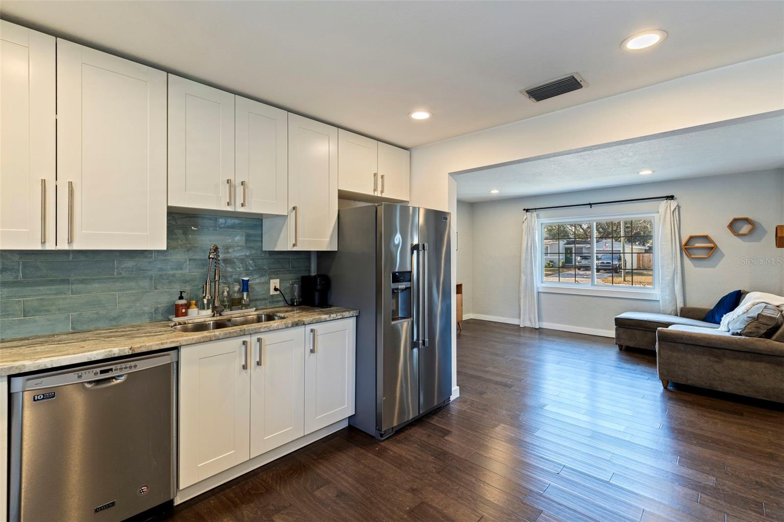 Image 10 of 30 For 3827 17th Street N