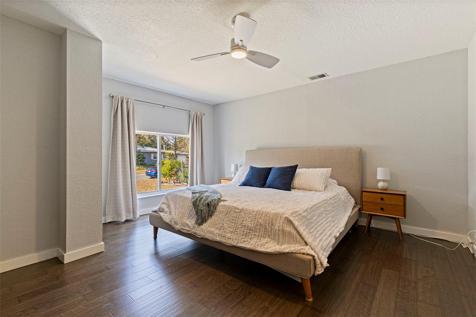 Image 13 of 30 For 3827 17th Street N