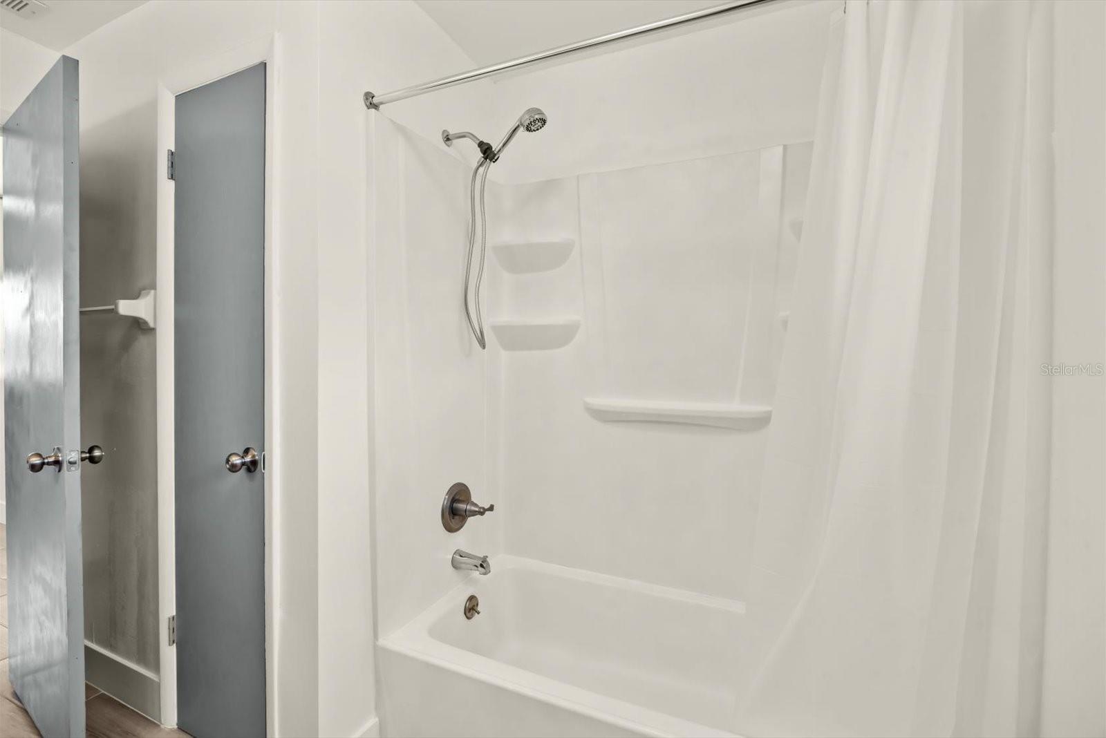 Image 18 of 33 For 31300 Us Highway 441 N