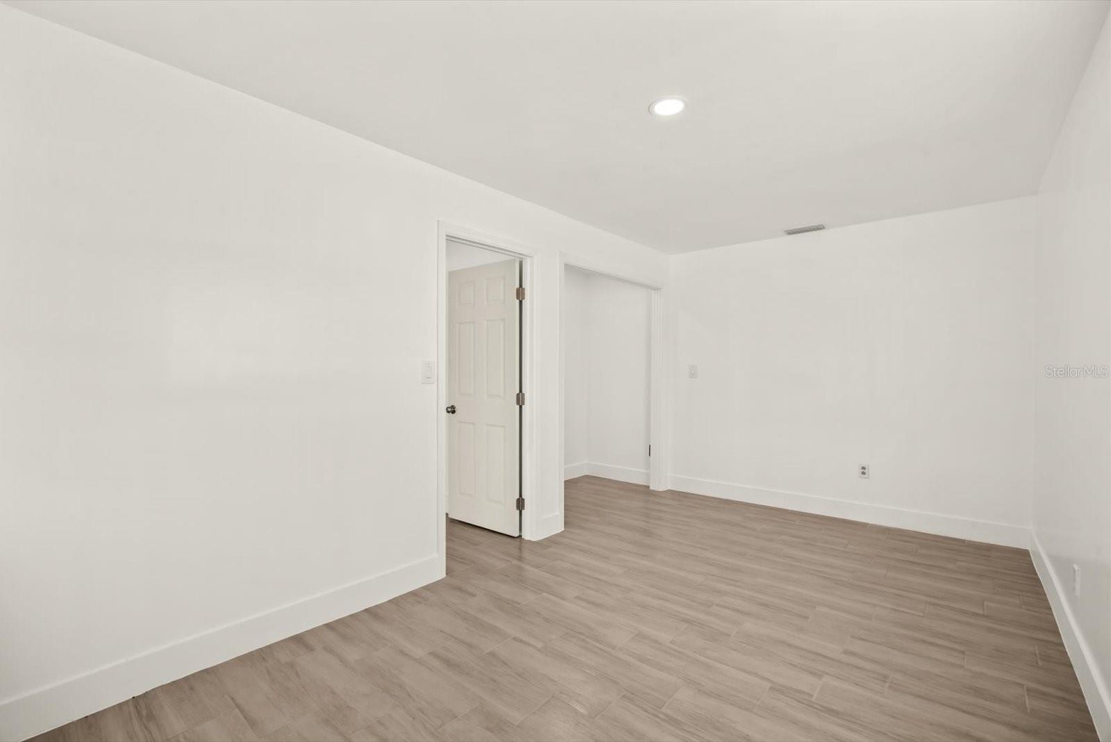 Image 19 of 33 For 31300 Us Highway 441 N