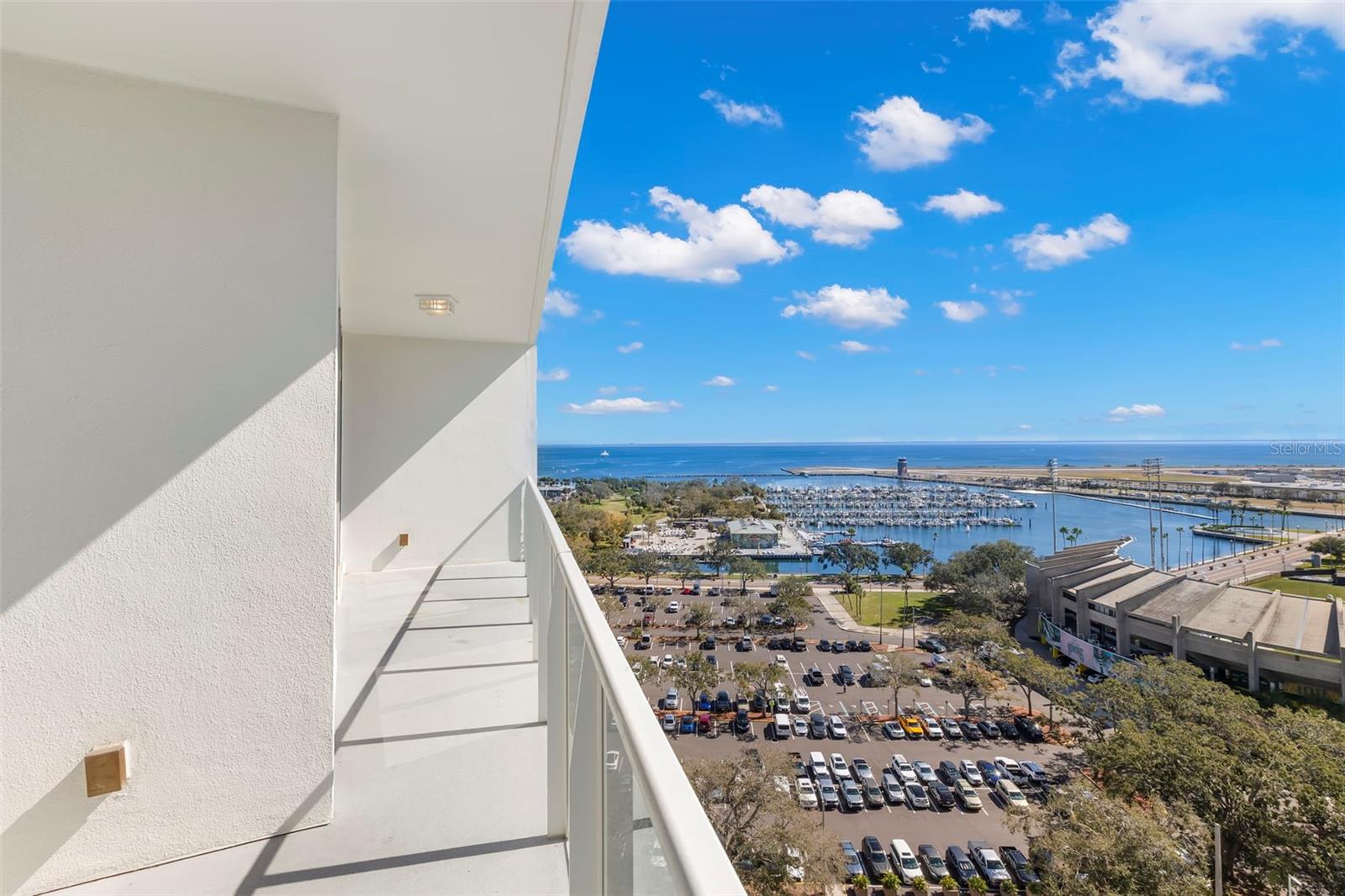 Image 10 of 82 For 175 1st Street S 1506